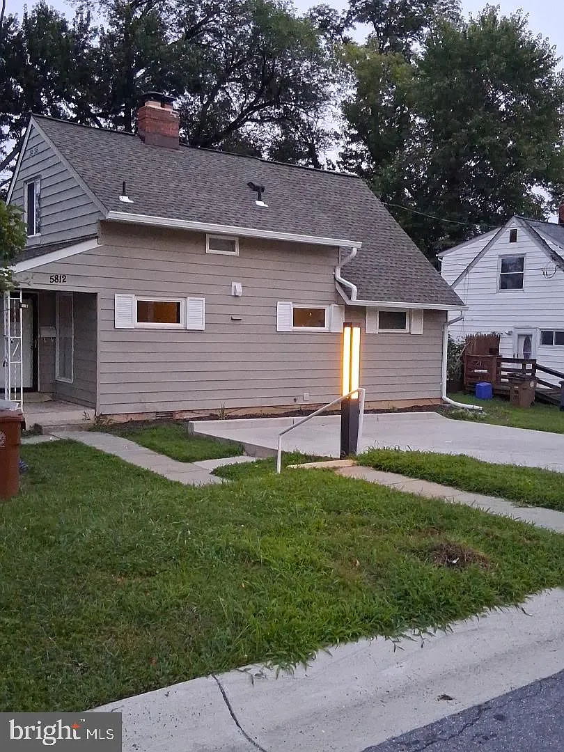 5 bed, 1688 sqft, $3,250 — Photo 2