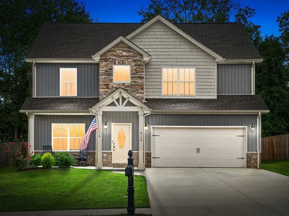 429 Woodtrace Dr, Clarksville, TN 37042