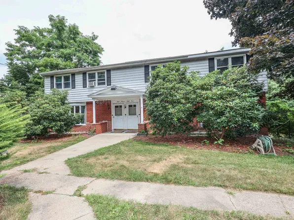 833 Mammoth Road, Manchester, NH 03104
