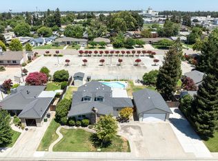 606 Palm Ave, Ripon, CA 95366