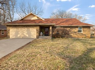 1143 W Wayland St, Springfield, MO 65807