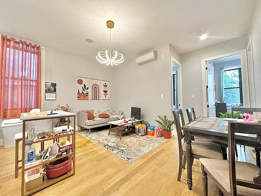 Rented by Doorway NYC, LLC | media 28