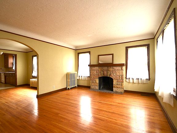 Living/ dining room