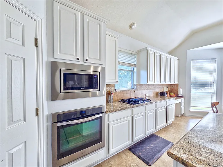 1601 Twilight Dr — Photo 10
