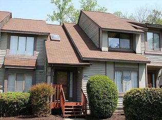 228 Misty Pointe Ln, Newport News, VA 23603