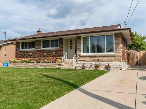 7 Kenwood Cres, Hamilton, ON L8T 1W3