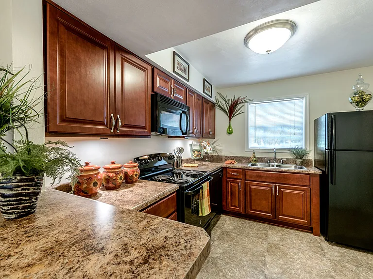 Cherry Cabinet Kitchen Package