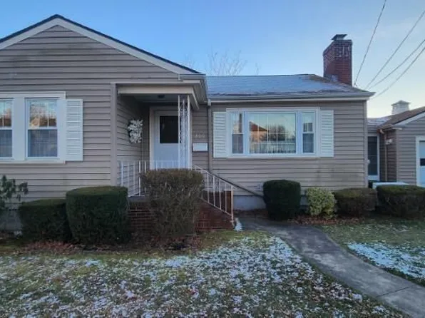 200 Matthew St, New Bedford, MA 02740