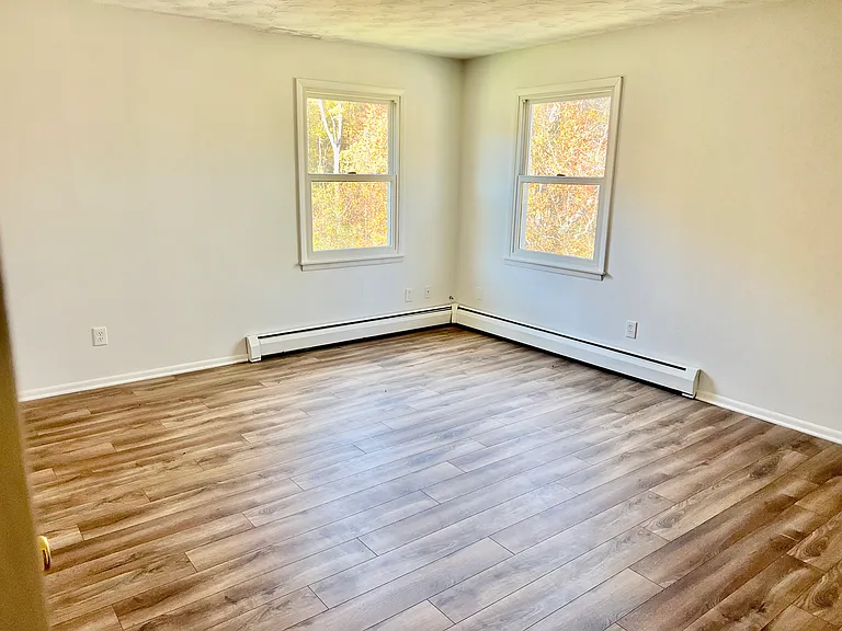 94 W Hurley Rd #4 — Photo 10