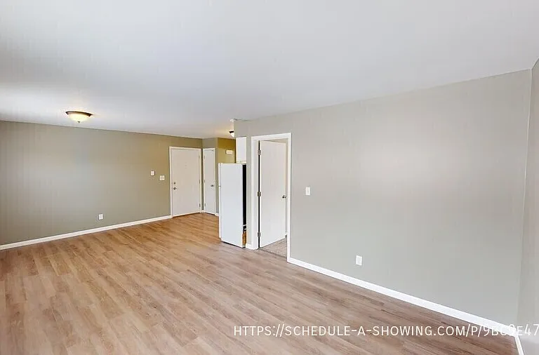 403 E Park St #32 — Photo 11