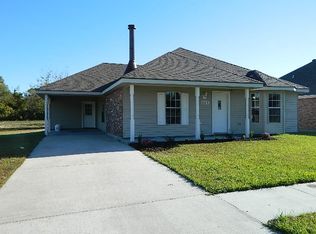 608 Cavaness Dr, Houma, LA 70364