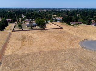 10440 Halfway Ct, Elk Grove, CA 95624