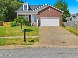 11202 Brook Bend Ct, Louisville, KY