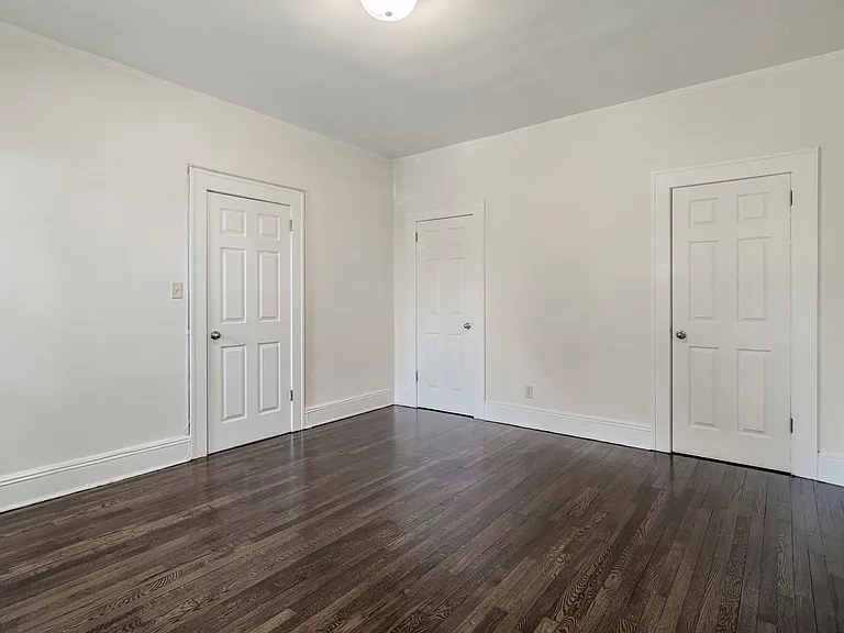 55 Monroe Place Apartments — Photo 13
