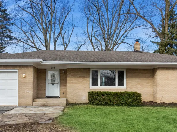 205 Village Rd, Michigan City, IN 46360