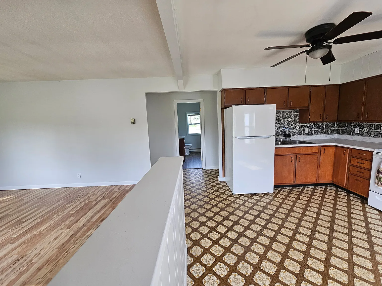 1489 Benton Ave — Photo 4