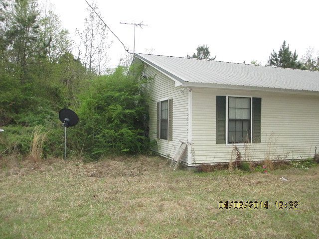 2nd image of 49604 Bailey Loop Rd