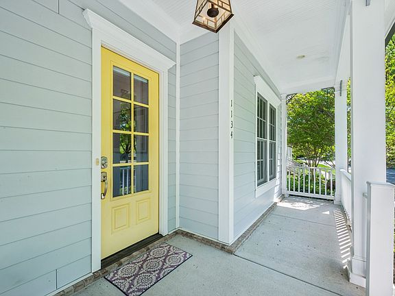 5th image of 1134 Westhaven Blvd