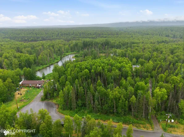 7481 W Silver Dr, Wasilla, AK 99623