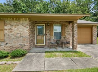 100 Pawnee Cir, Hattiesburg, MS 39401