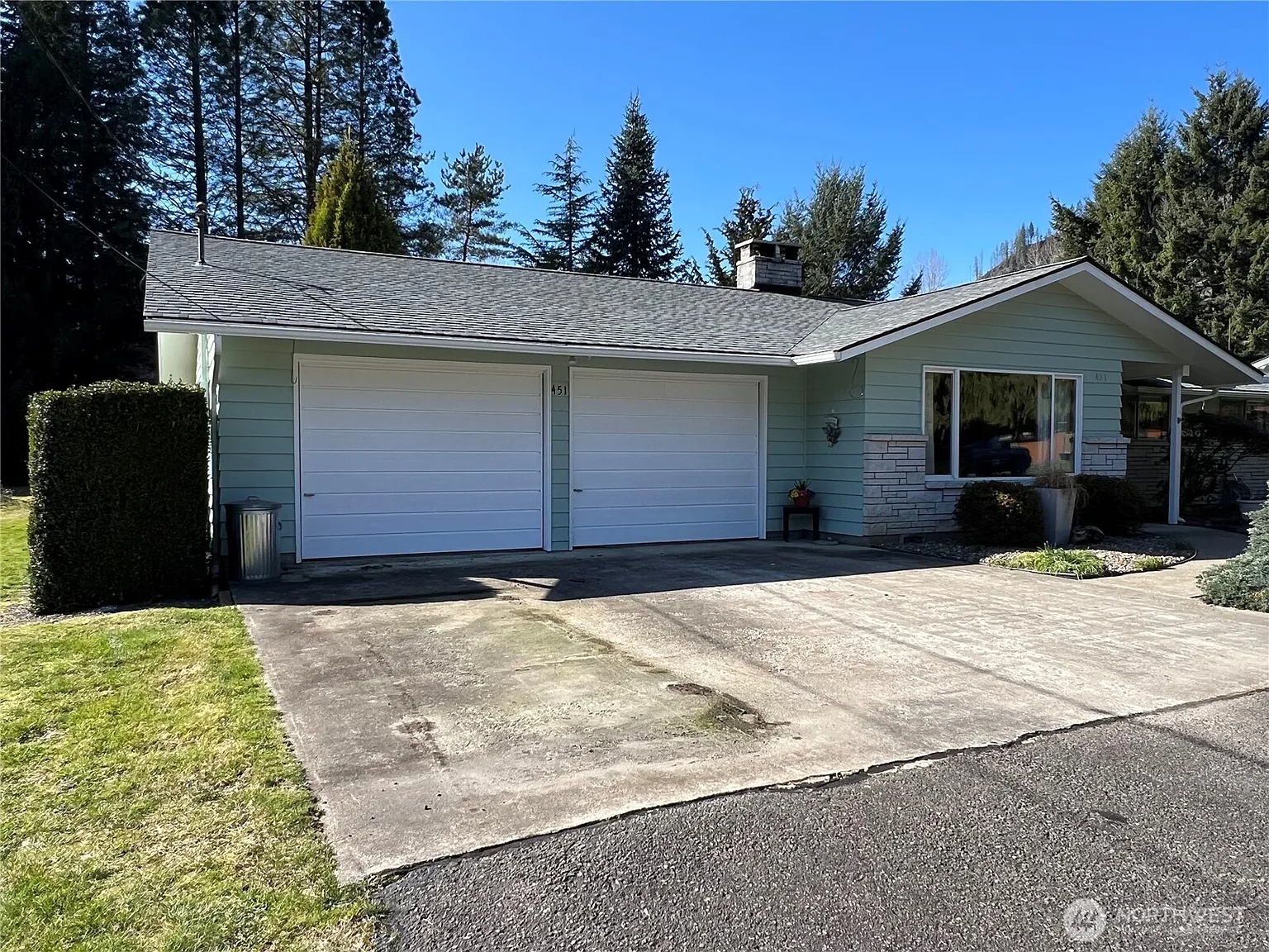 451 Cherry Lane photo 1