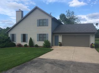 13320 Wildcat Rd, Darlington, WI 53530