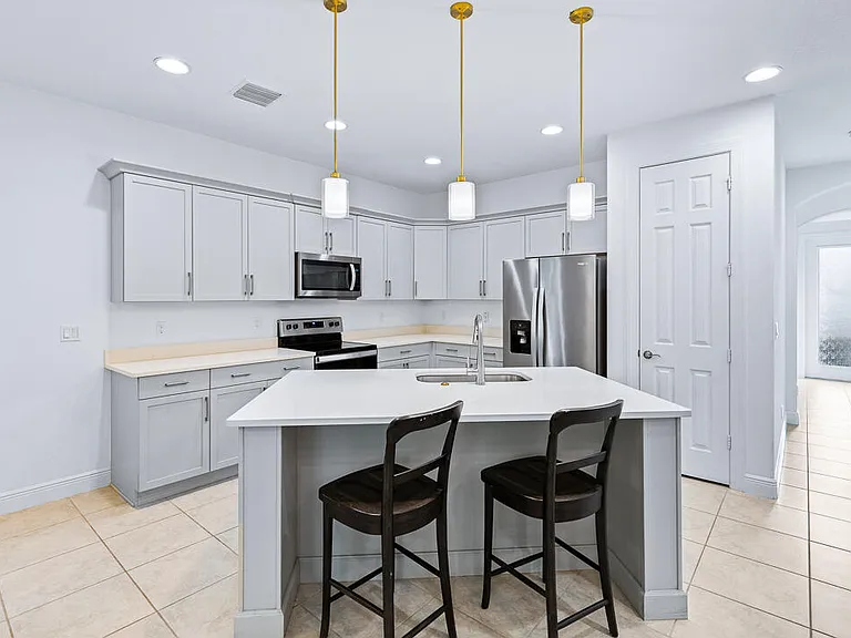 2590 Bella Vista Cir — Photo 6