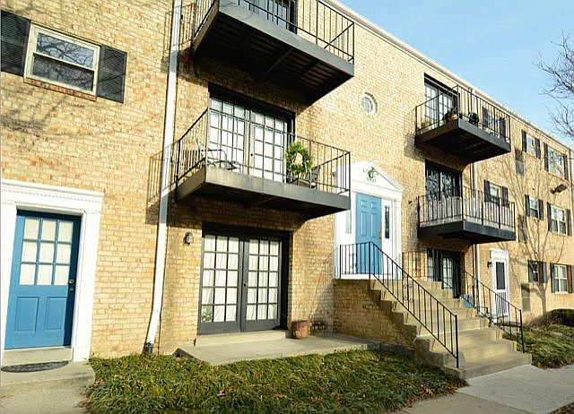 1st image of 5927 Quantrell Ave APT 101