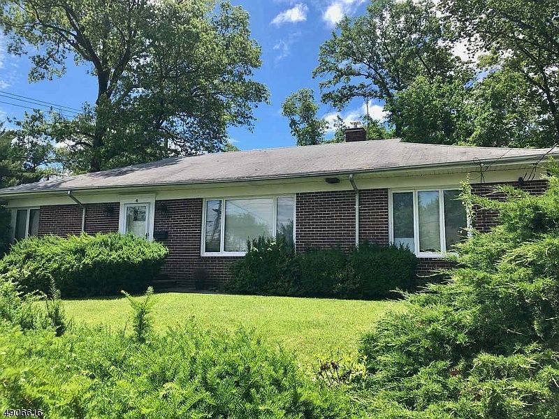 1st image of 4 Benvenue Ave