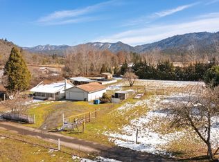 2597 E Evans Creek Rd, Rogue River, OR 97537
