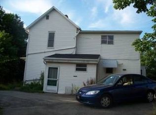 305 Walker Ln, Washington, PA 15301