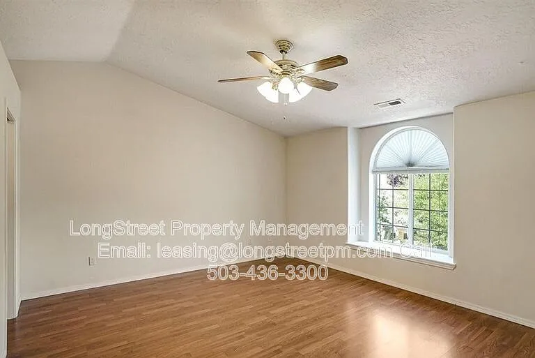 332 NE Carmen Pl — Photo 26