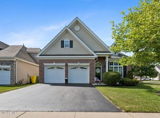 60 Jumping Brook Dr, Lakewood, NJ 08701