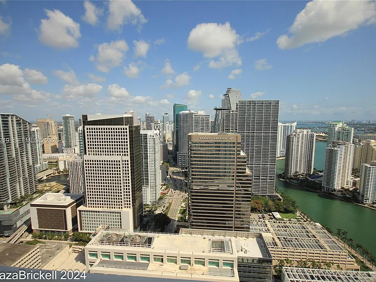950 Brickell Bay Dr #5002 — Photo 28