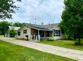 11823 N Ionia Rd, Vermontville, MI 49096