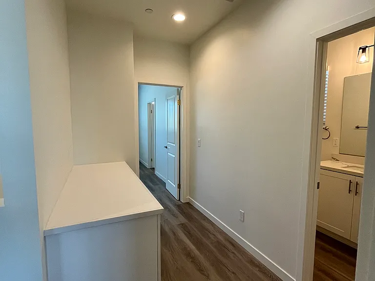 1715 Terrace Hill Dr — Photo 26