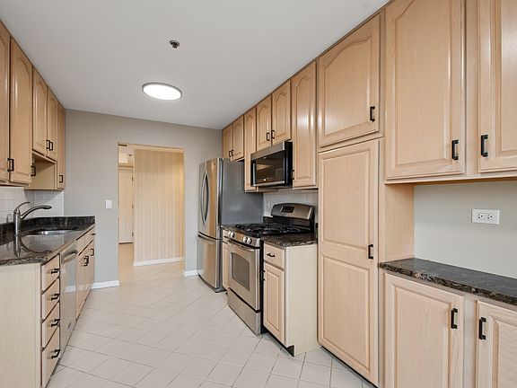 4th image of 6401 Lincoln Ave Unit 304