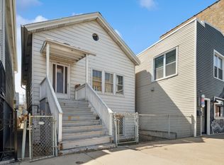 1221 W Grand Ave, Chicago, IL 60642