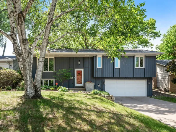 4520 Parkside Ln, Edina, MN 55436