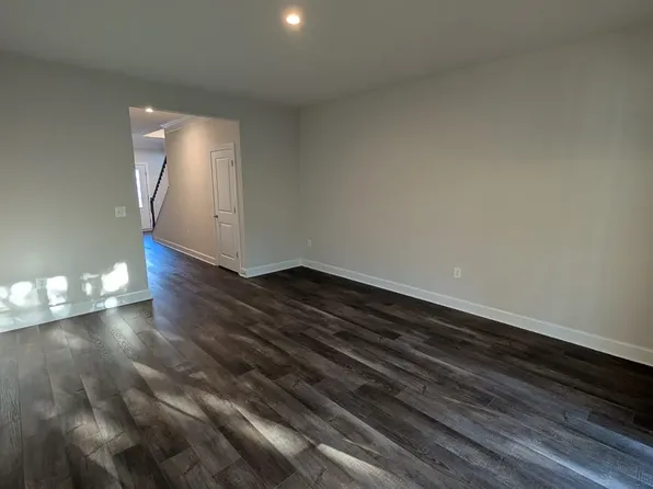 6208 Quinns Creek Dr Unit 29, Haymarket, VA 20169