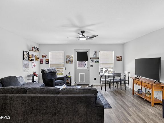 2nd image of 1034 W STARVIEW Avenue