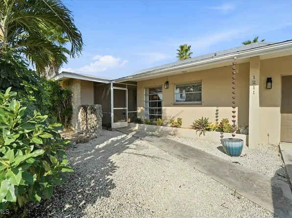1211 SE 34th St, Cape Coral, FL 33904