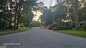 5th image of 205 Wildwood Cir