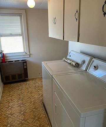 3rd image of 718 Walnut St