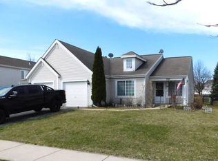 770 S Aldridge Ln, Round Lake, IL 60073