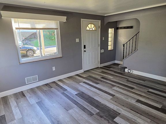 5th image of 1113 Wareman Ave