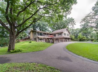 83 Old Wildwood Rd, Saint Paul, MN 55115