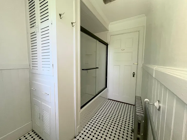 45 Woodlawn Ave #3 — Photo 14