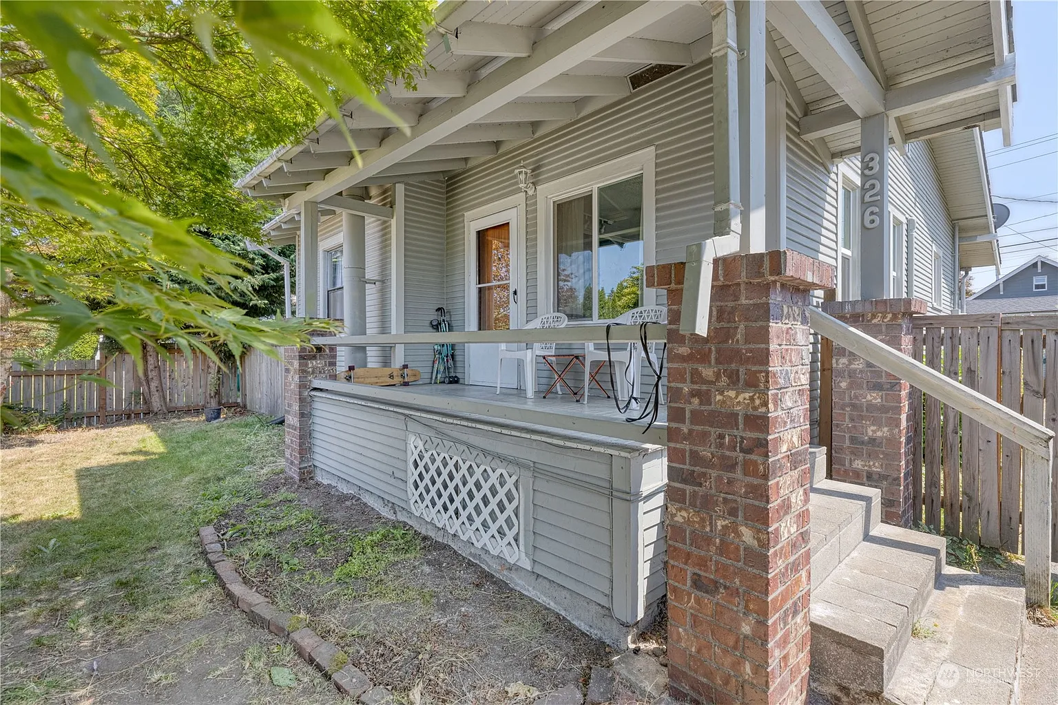 326 3rd Street NE photo 1