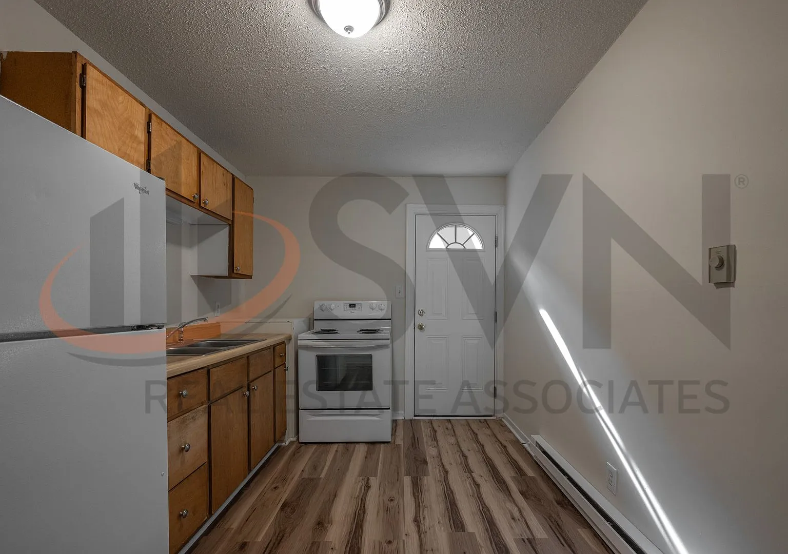 910 Fiske Street — Photo 4